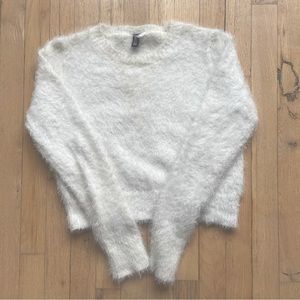 H&M Fluffy White Sweater